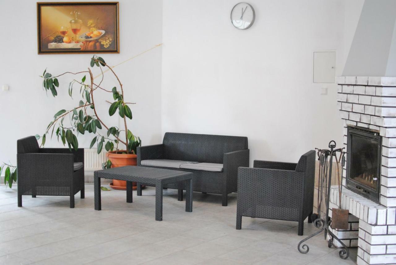 Hôtel Krystyna à Cracovie Extérieur photo